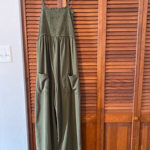 Cupshe Olive Jumpsuit with Pockets